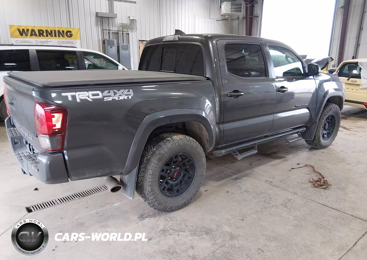 2019 Toyota Tacoma Trd Sport VIN:3TMCZ5AN6KM279898 - 4