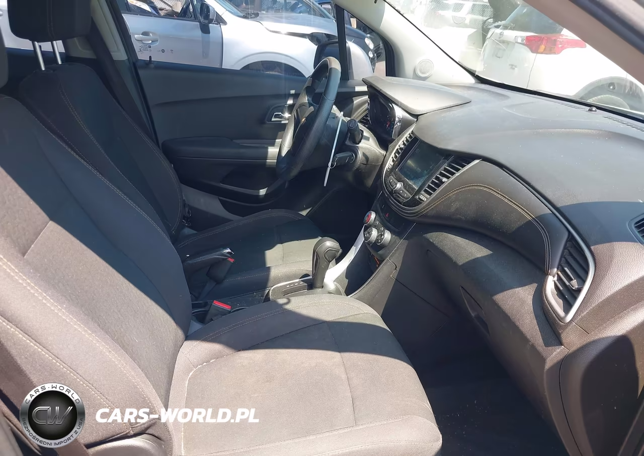 2017 Chevrolet Trax Ls VIN:3GNCJKSB2HL246039 - 5