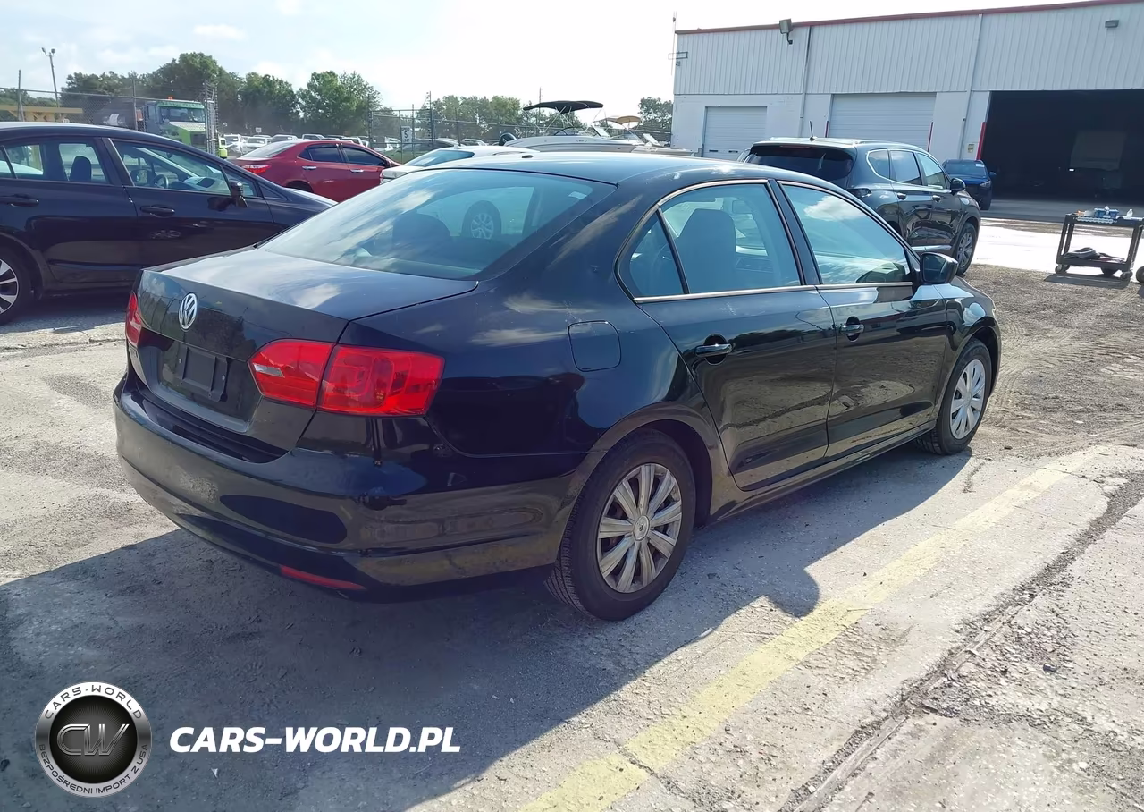 2014 Volkswagen Jetta 2.0L S VIN:3VW1K7AJ1EM372544 - 4
