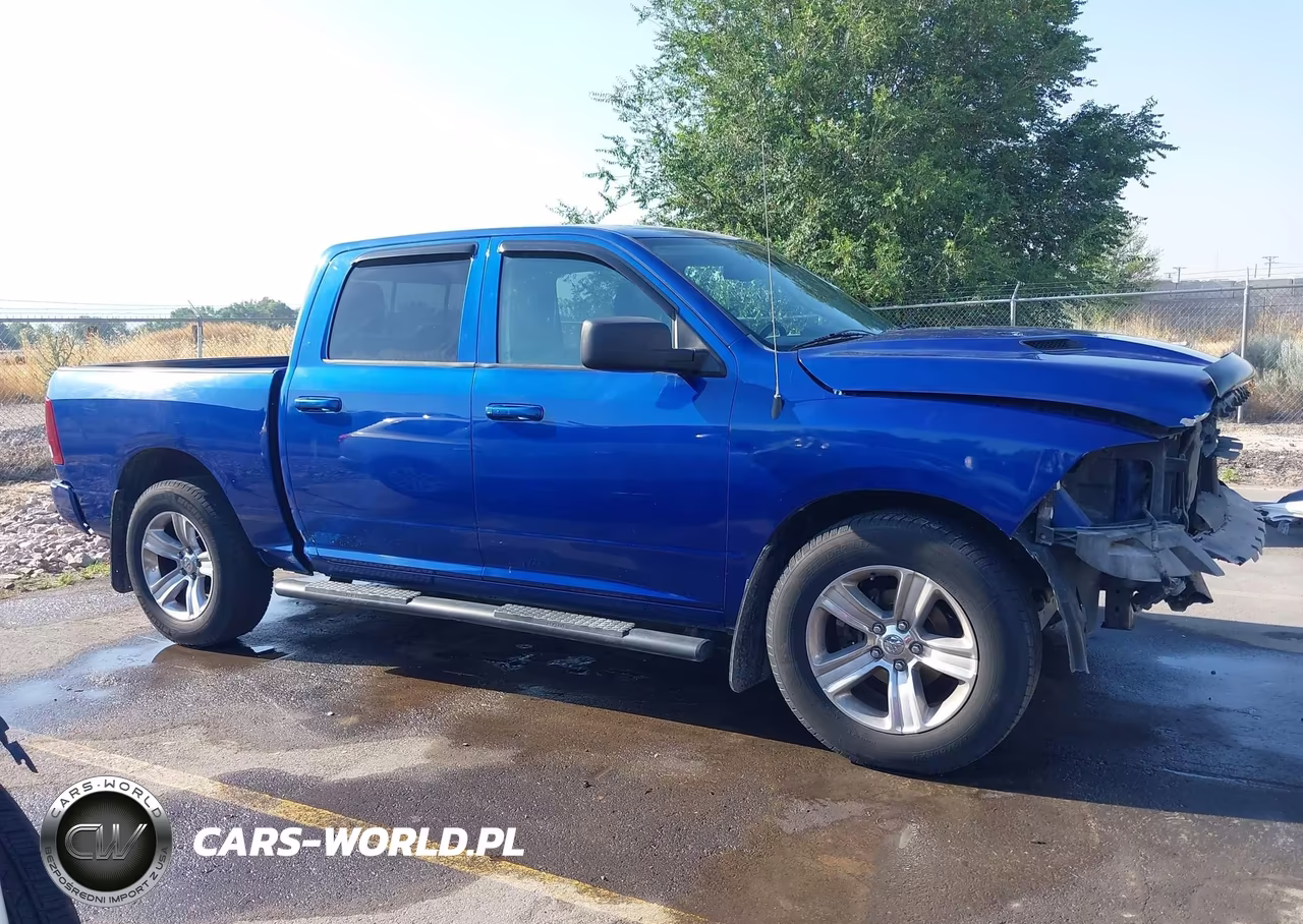 2015 Ram 1500 Sport VIN:1C6RR7MT5FS545139 - 14