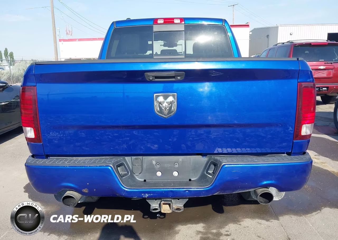 2015 Ram 1500 Sport VIN:1C6RR7MT5FS545139 - 17