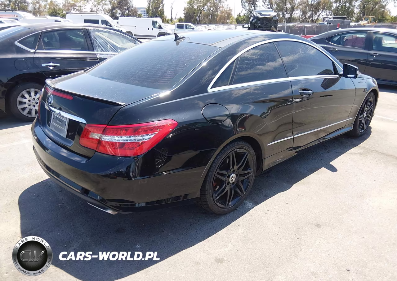 2011 Mercedes-Benz E 550 VIN:WDDKJ7CB1BF120424 - 4