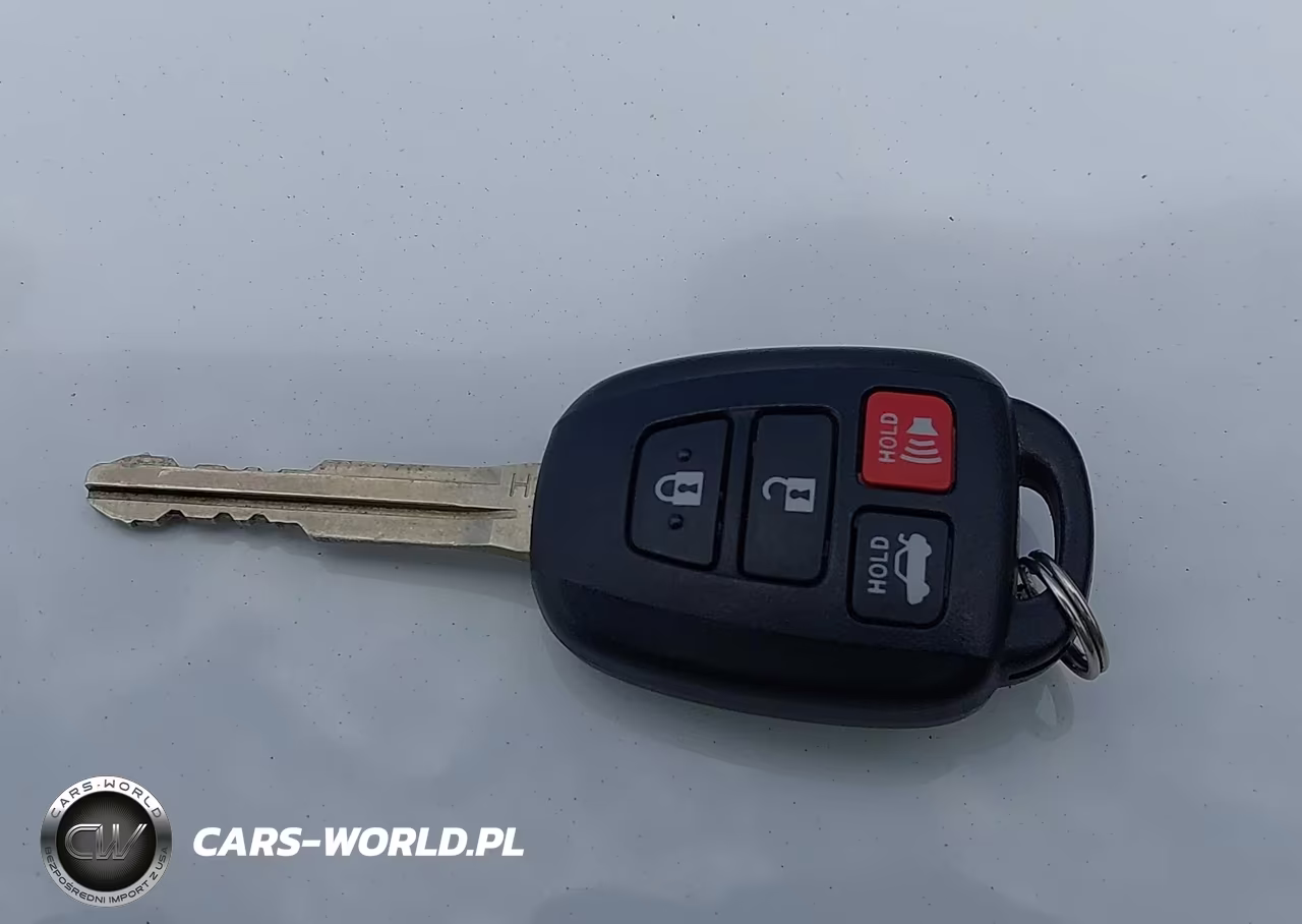2015 Toyota Corolla Le Plus VIN:5YFBURHE7FP225497 - 11