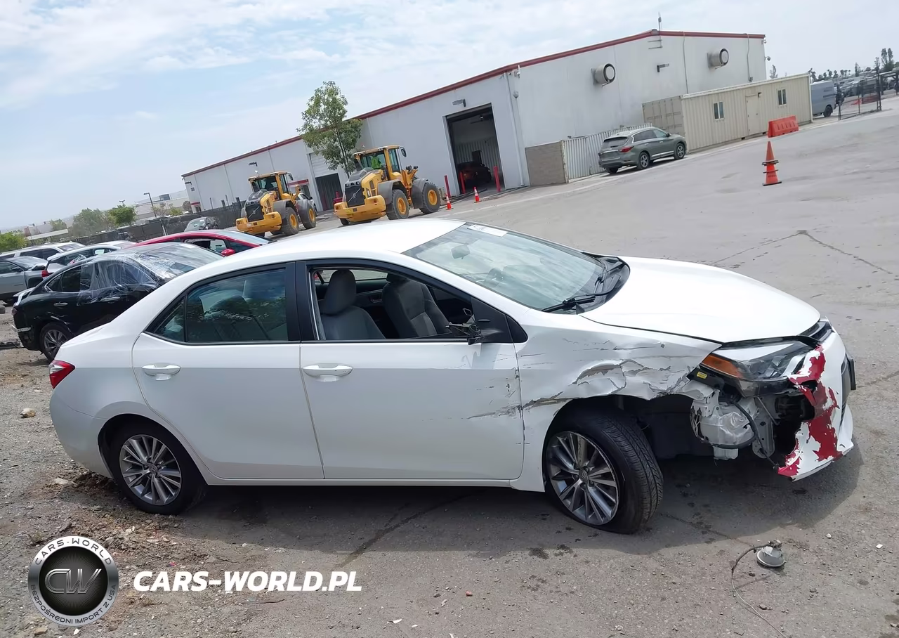 2015 Toyota Corolla Le Plus VIN:5YFBURHE7FP225497 - 13