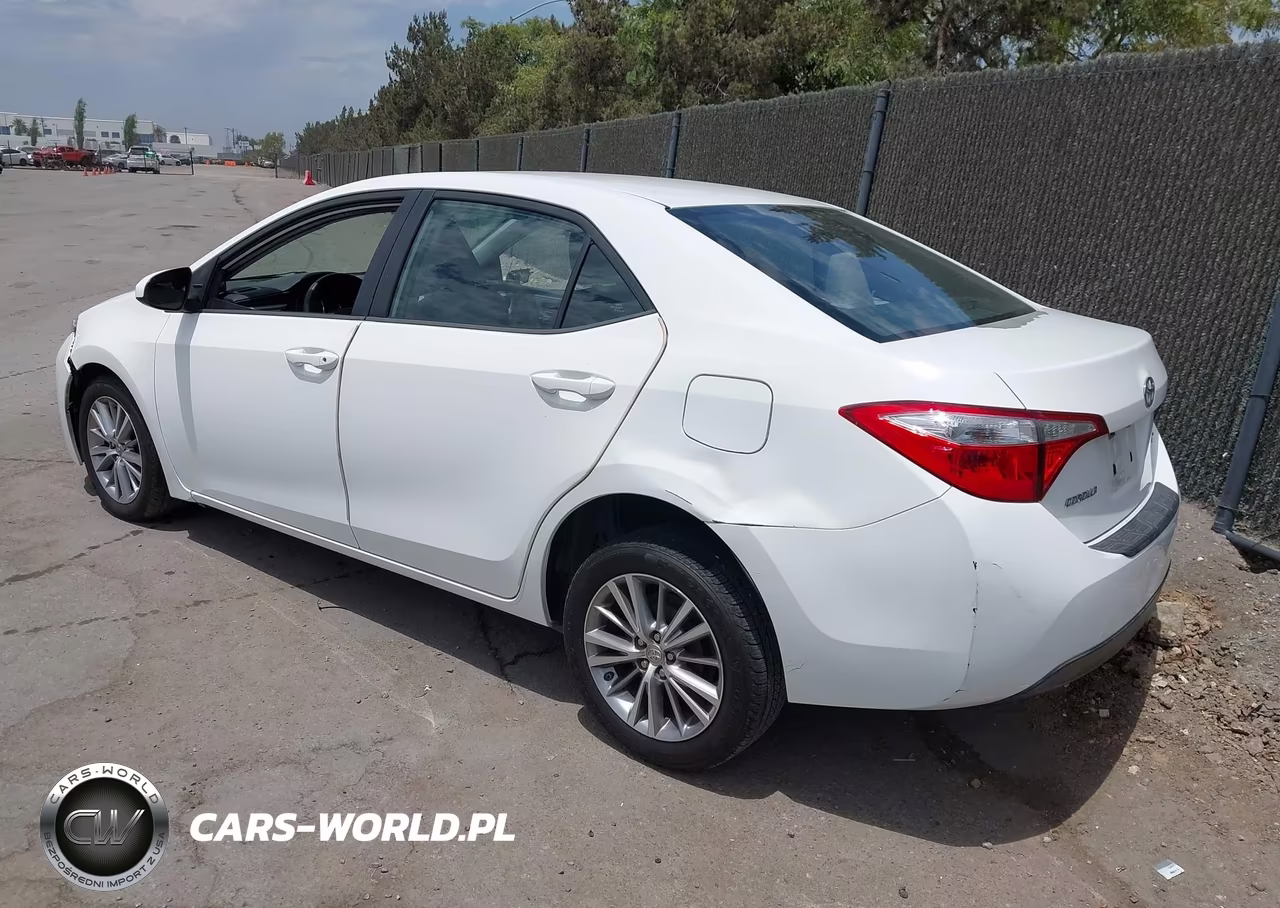 2015 Toyota Corolla Le Plus VIN:5YFBURHE7FP225497 - 3