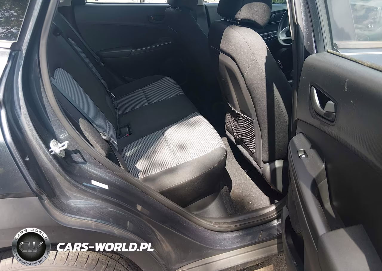 2019 Hyundai Kona Se VIN:KM8K12AA0KU270457 - 8