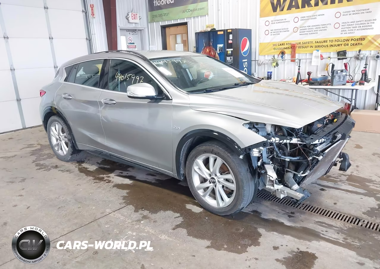 2017 Infiniti Qx30