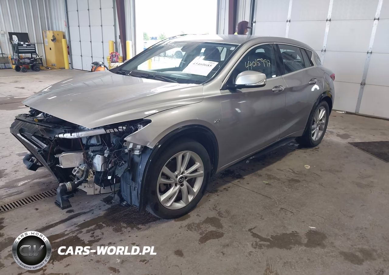 2017 Infiniti Qx30 VIN:SJKCH5CP2HA033404 - 2