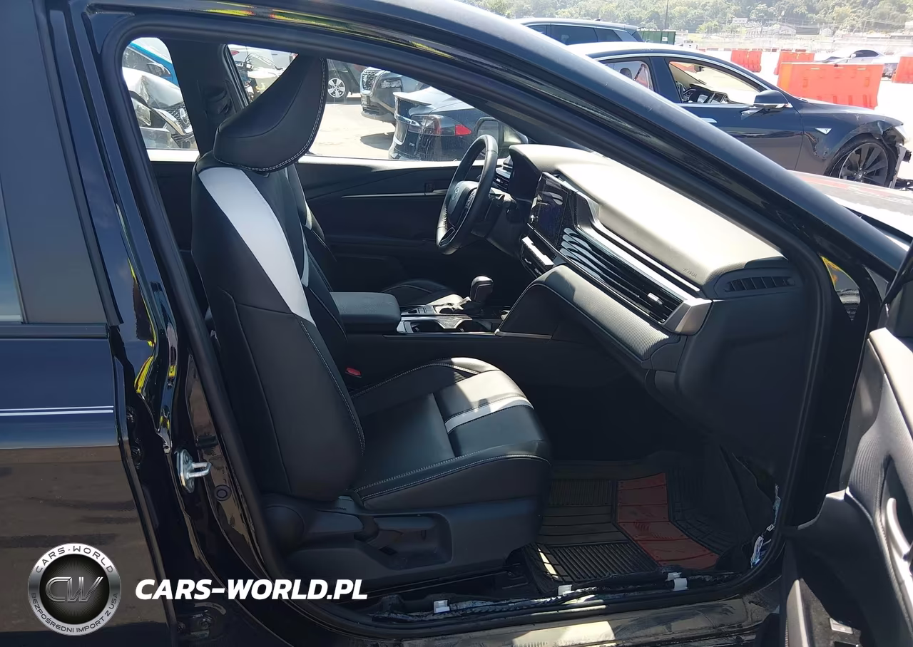 2025 Toyota Camry Xse VIN:4T1DAACK2SU061522 - 5