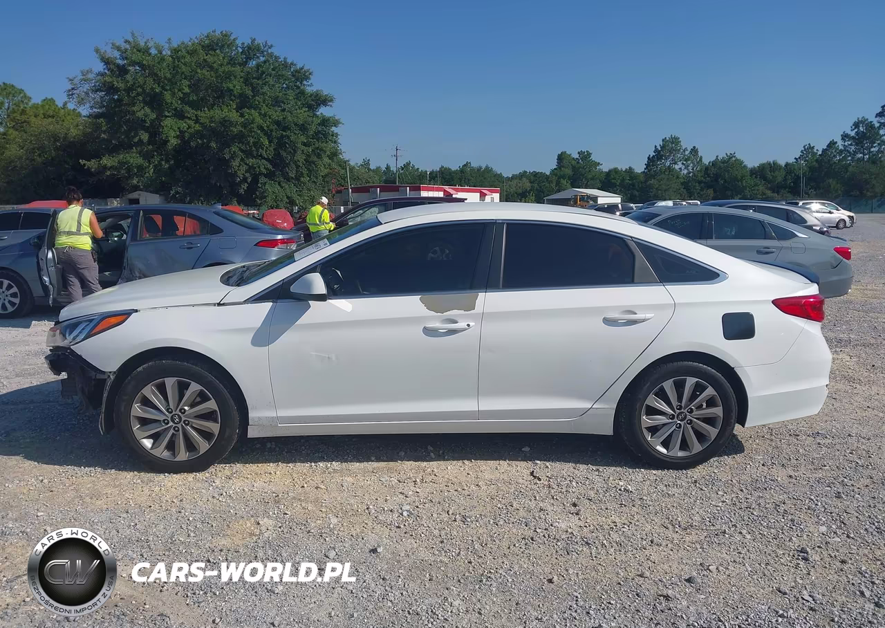 2016 Hyundai Sonata VIN:5NPE24AF7GH403061 - 14