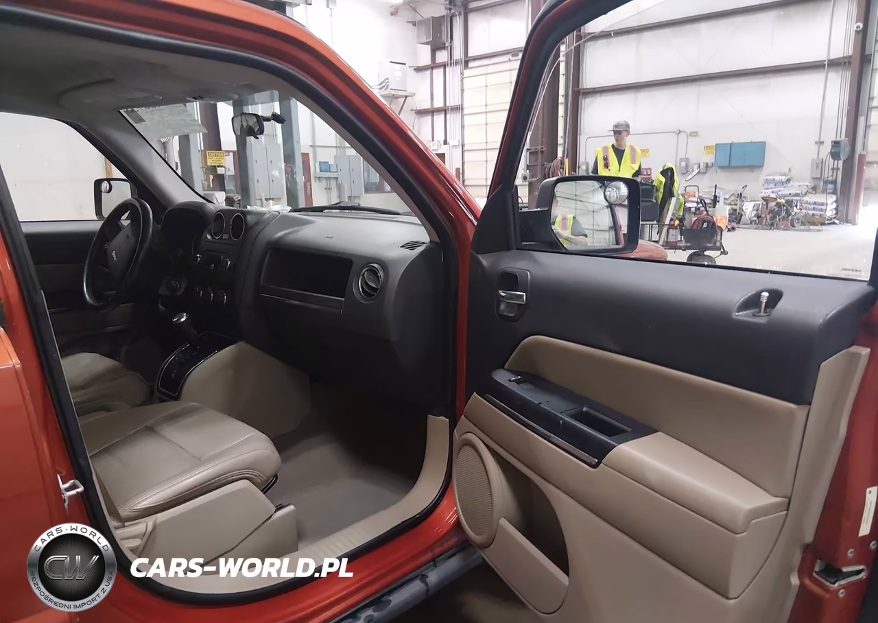 2010 Jeep Patriot Limited VIN:1J4NF4GB2AD539162 - 5