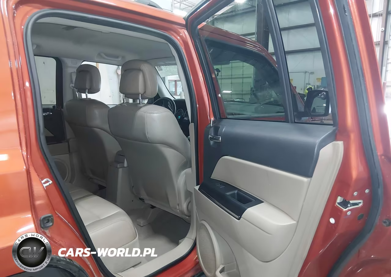 2010 Jeep Patriot Limited VIN:1J4NF4GB2AD539162 - 8