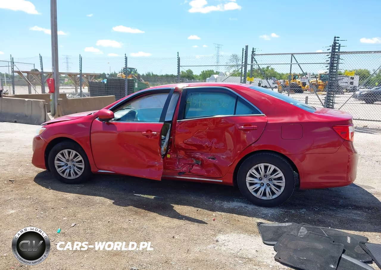 2014 Toyota Camry Le VIN:4T4BF1FK2ER351659 - 13
