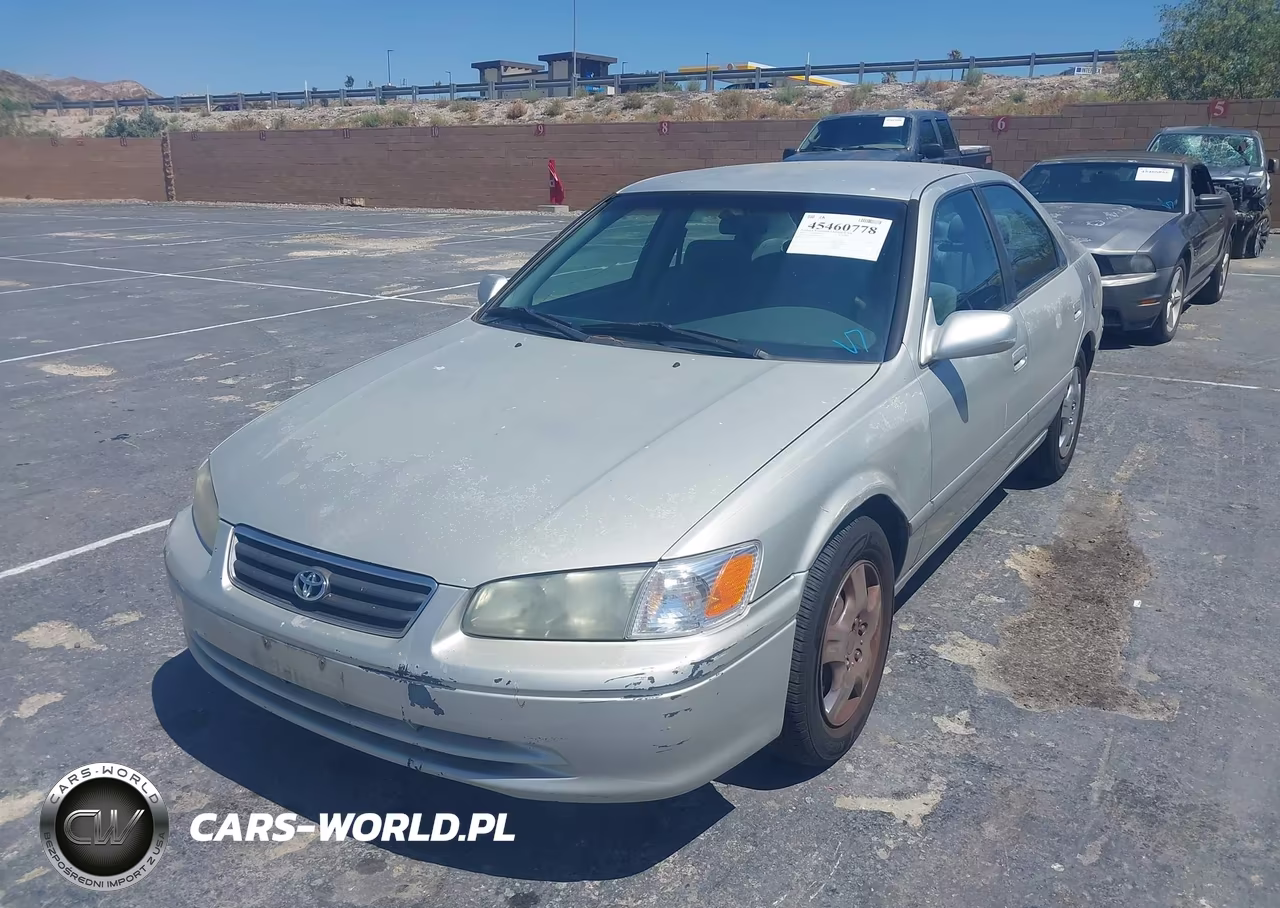 2000 Toyota Camry Le VIN:JT2BG22K4Y0440001 - 2