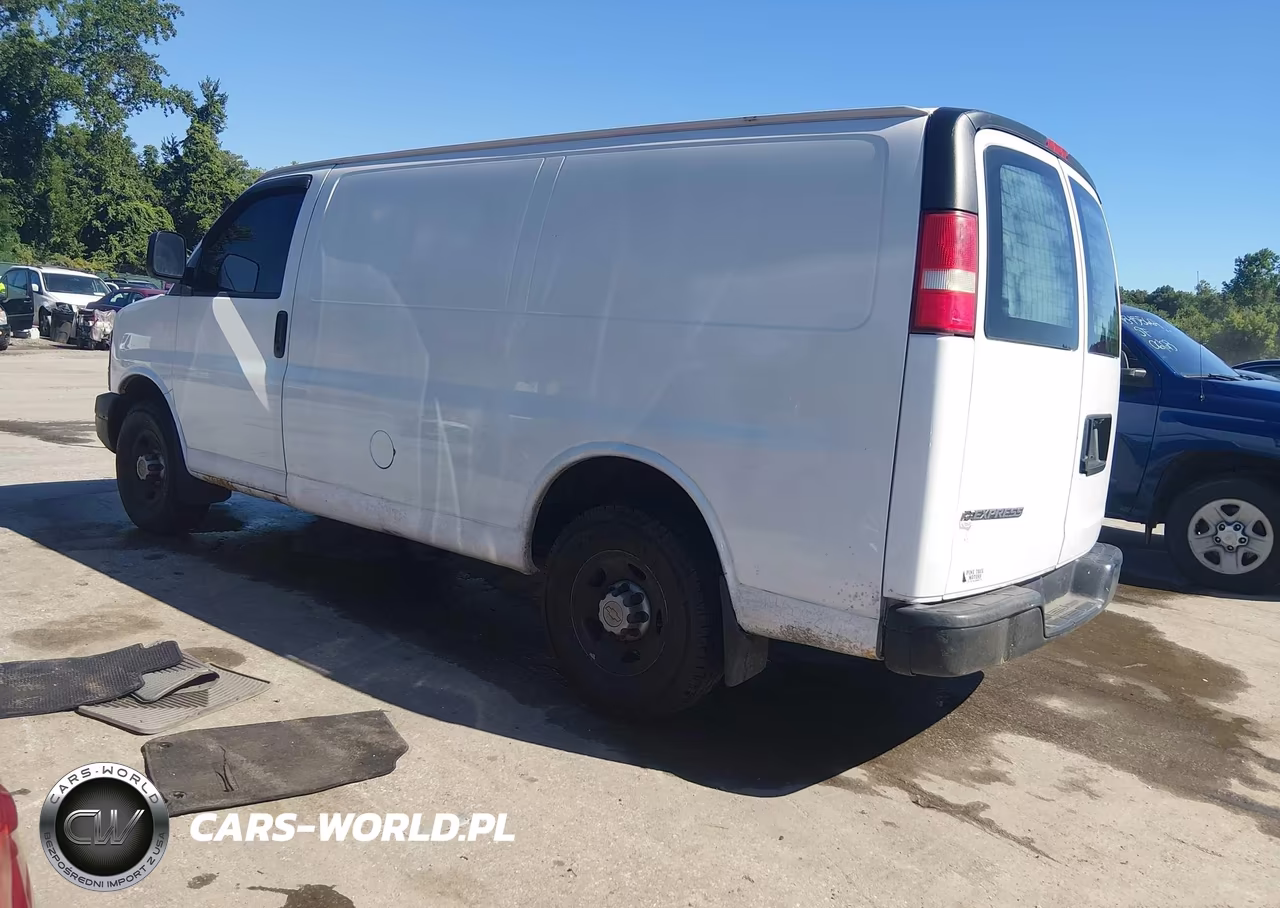 2007 Chevrolet Express Work Van VIN:1GCGG25V371103511 - 3