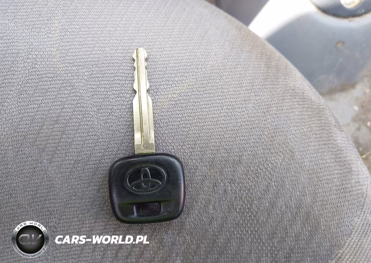 2003 Toyota Echo VIN:JTDBT123X35045127 - 11