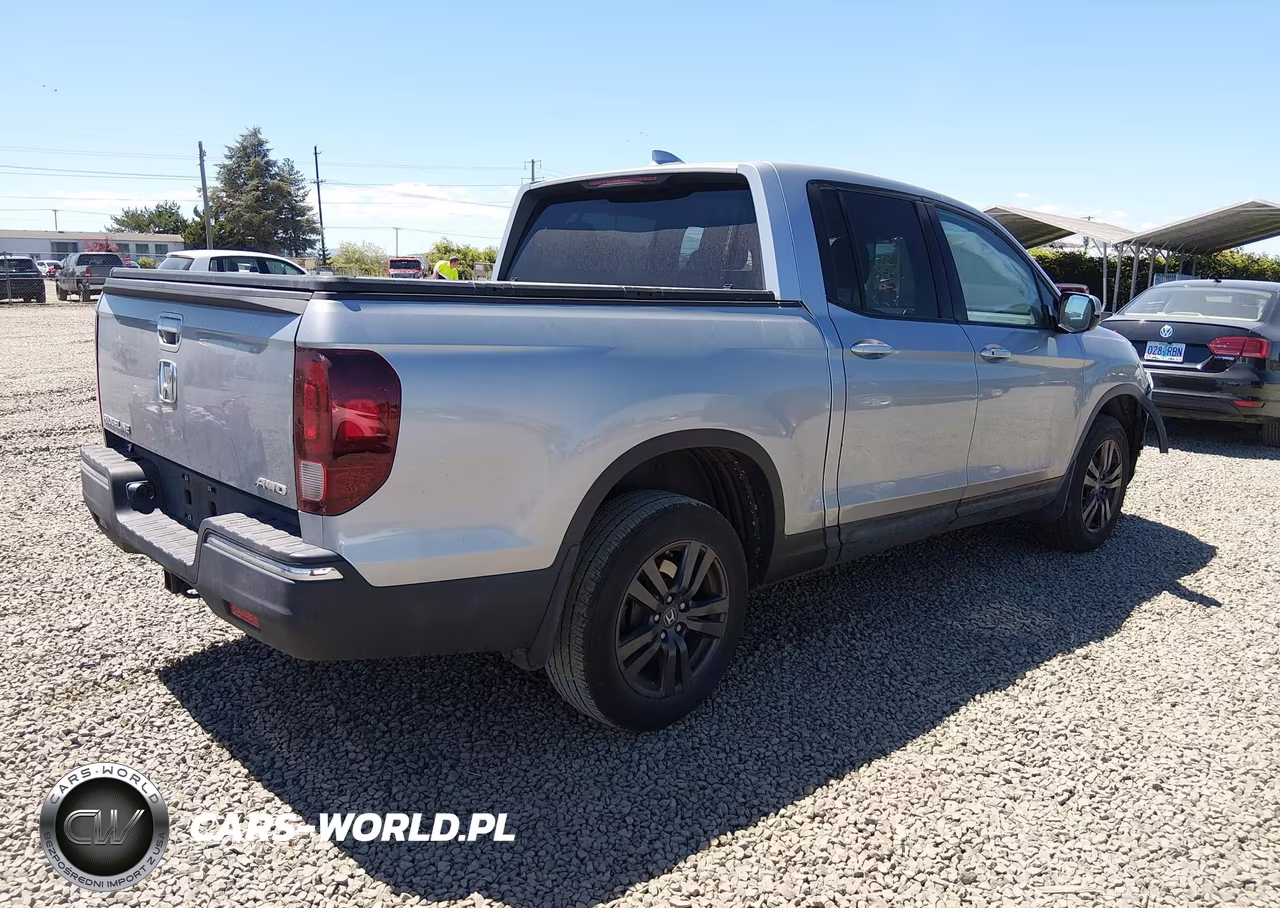 2019 Honda Ridgeline Sport VIN:5FPYK3F10KB042615 - 4