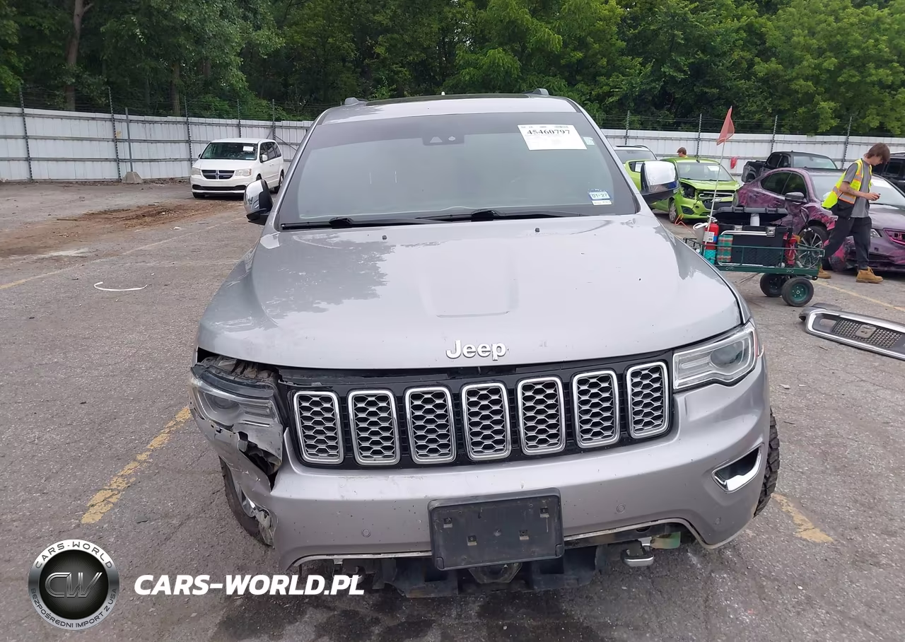 2018 Jeep Grand Cherokee Overland 4X4 VIN:1C4RJFCM9JC398816 - 13