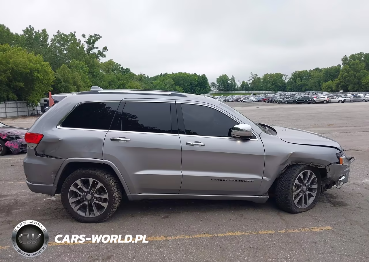 2018 Jeep Grand Cherokee Overland 4X4 VIN:1C4RJFCM9JC398816 - 14