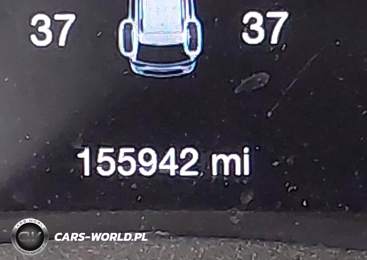 2018 Jeep Grand Cherokee Overland 4X4 VIN:1C4RJFCM9JC398816 - 16
