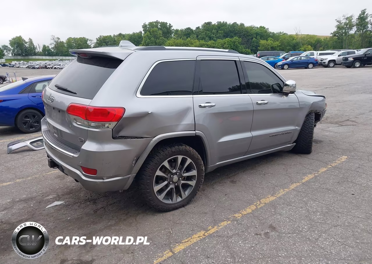 2018 Jeep Grand Cherokee Overland 4X4 VIN:1C4RJFCM9JC398816 - 4