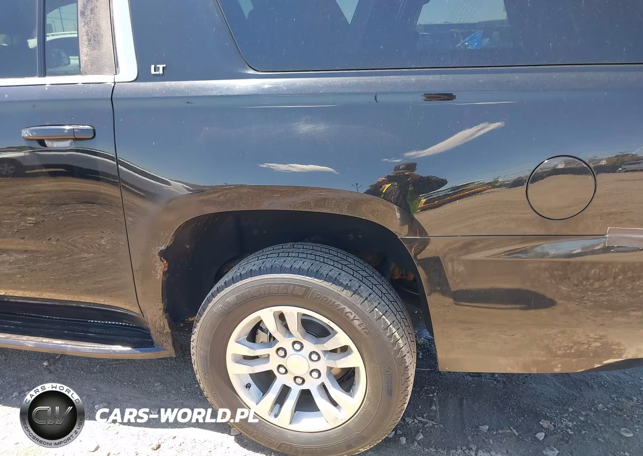2015 Chevrolet Suburban Lt VIN:1GNSKJKC1FR120773 - 18