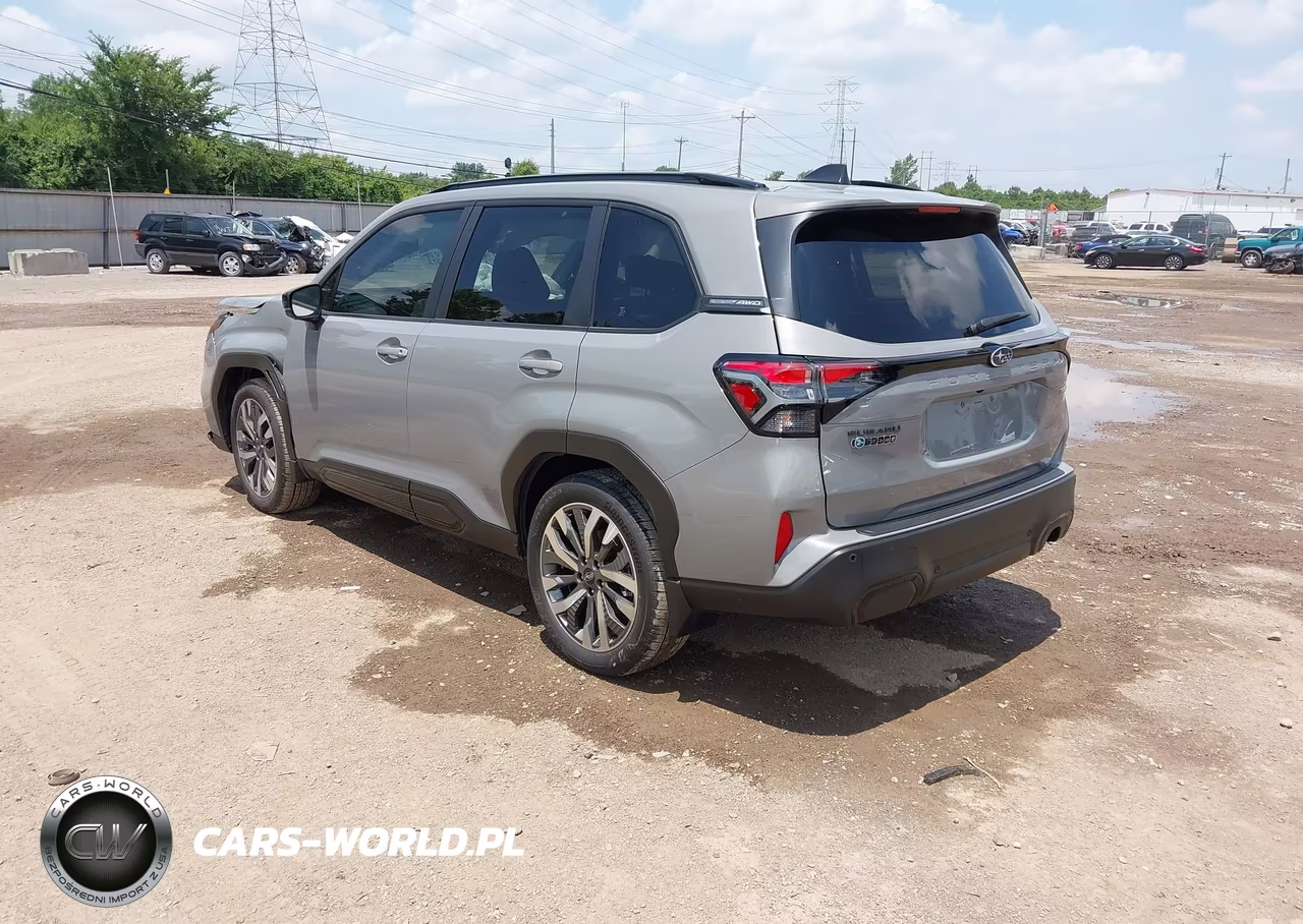 2025 Subaru Forester Touring VIN:JF2SLDTC3SH588396 - 3