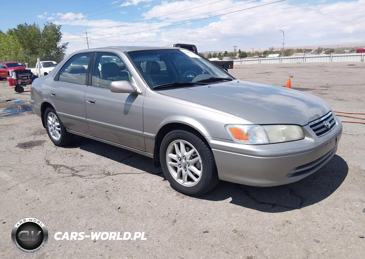 2001 Toyota Camry Xle V6 – zdjęcie 1 z 12