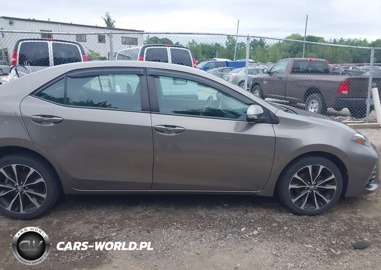 2019 Toyota Corolla Se VIN:2T1BURHE2KC171116 - 13