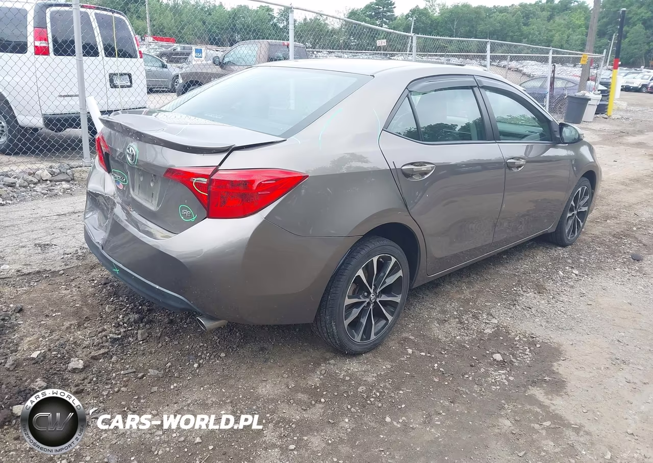 2019 Toyota Corolla Se VIN:2T1BURHE2KC171116 - 4