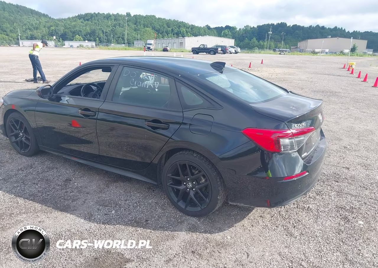 2023 Honda Civic Sport VIN:2HGFE2F58PH533103 - 3