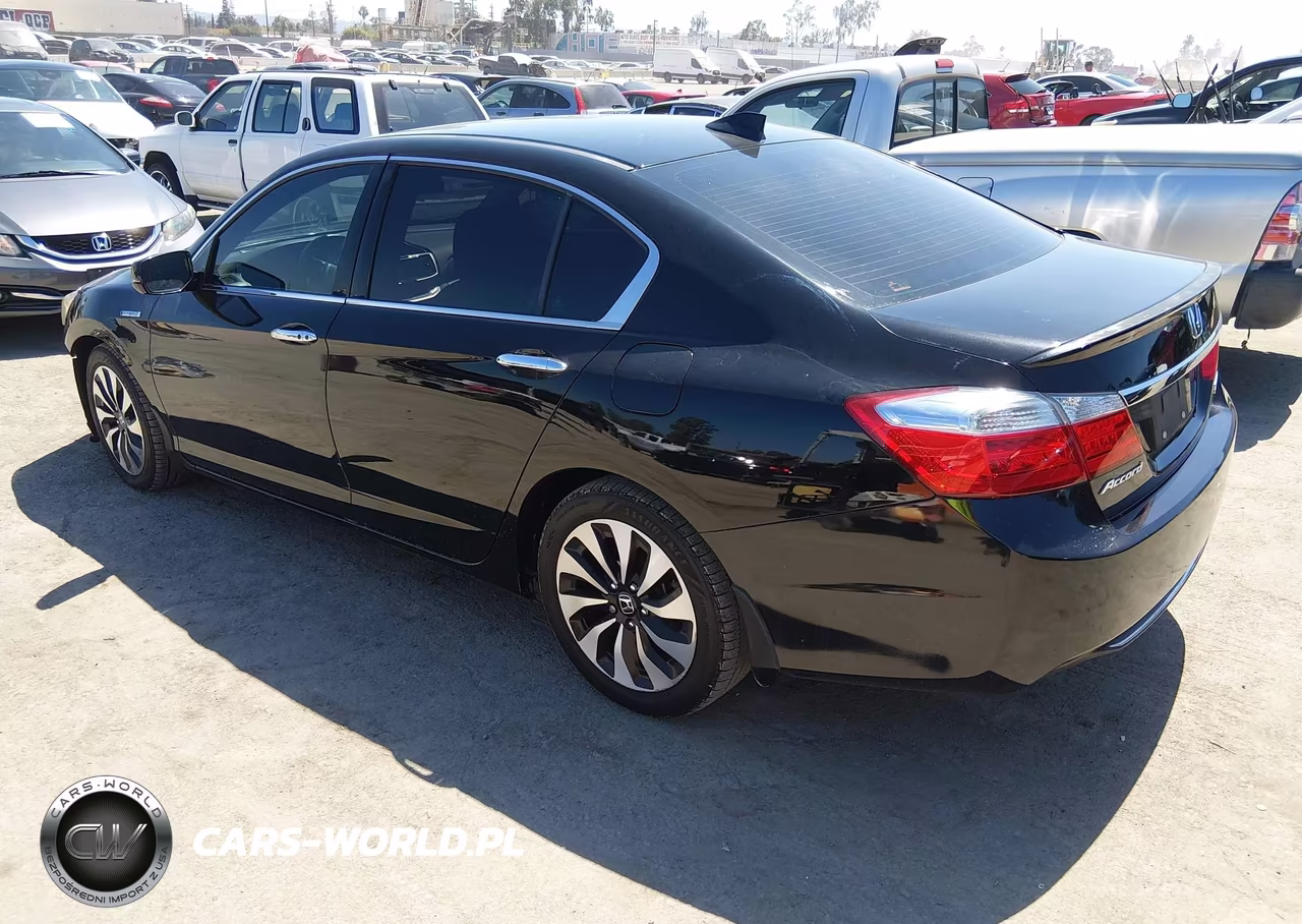 2015 Honda Accord Hybrid Touring VIN:1HGCR6F76FA009395 - 3