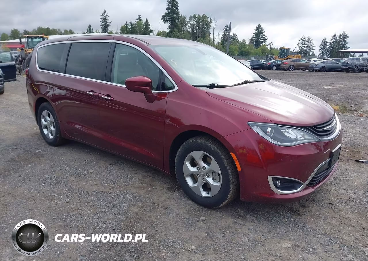 2018 Chrysler Pacifica Hybrid Touring Plus – zdjęcie 1 z 16