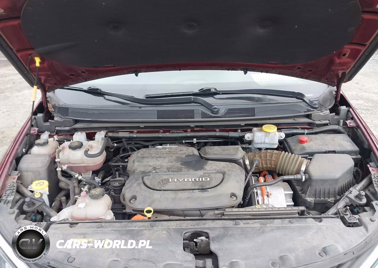 2018 Chrysler Pacifica Hybrid Touring Plus VIN:2C4RC1H70JR306919 - 10
