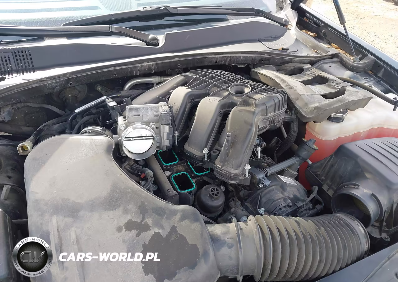 2023 Chrysler 300 Touring VIN:2C3CCAAG8PH613905 - 13