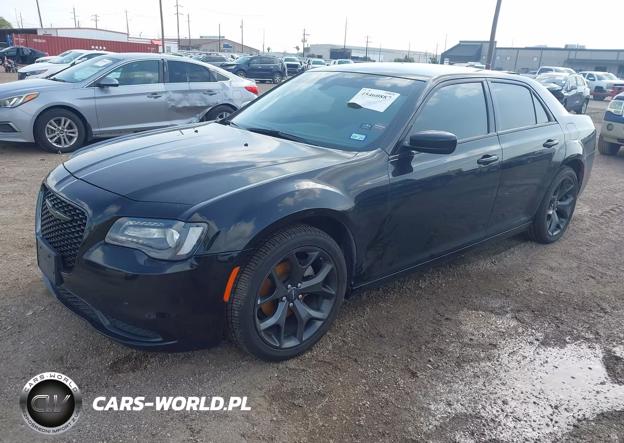 2023 Chrysler 300 Touring VIN:2C3CCAAG8PH613905 - 2