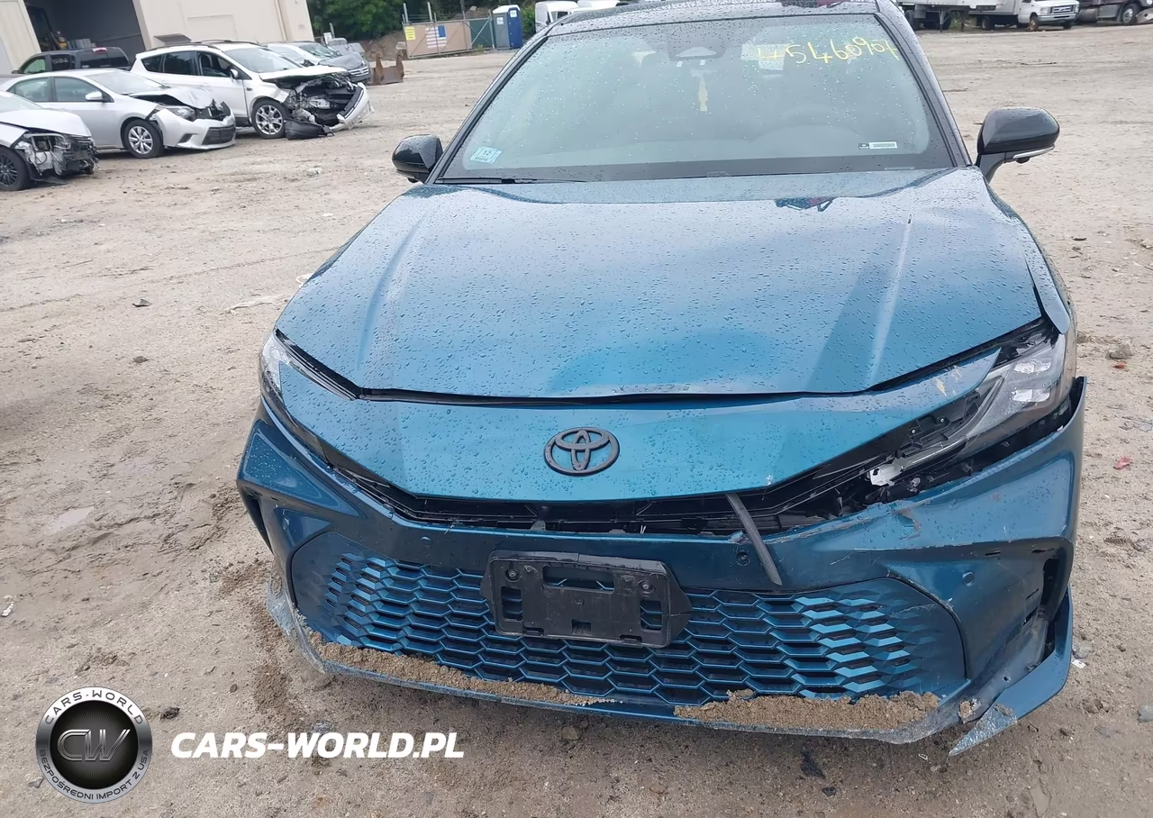 2025 Toyota Camry Xse VIN:4T1DBADK4SU014875 - 13