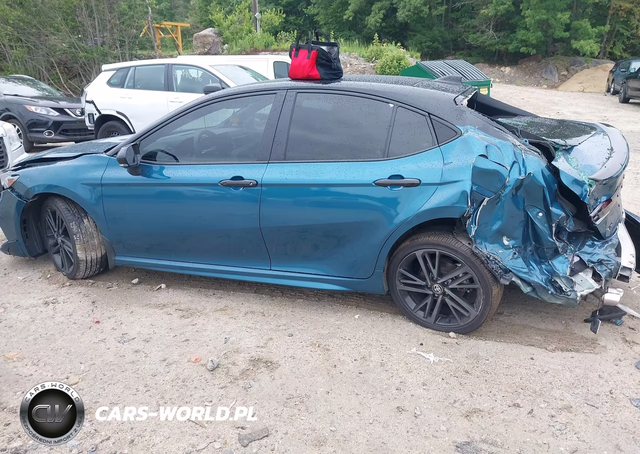 2025 Toyota Camry Xse VIN:4T1DBADK4SU014875 - 15