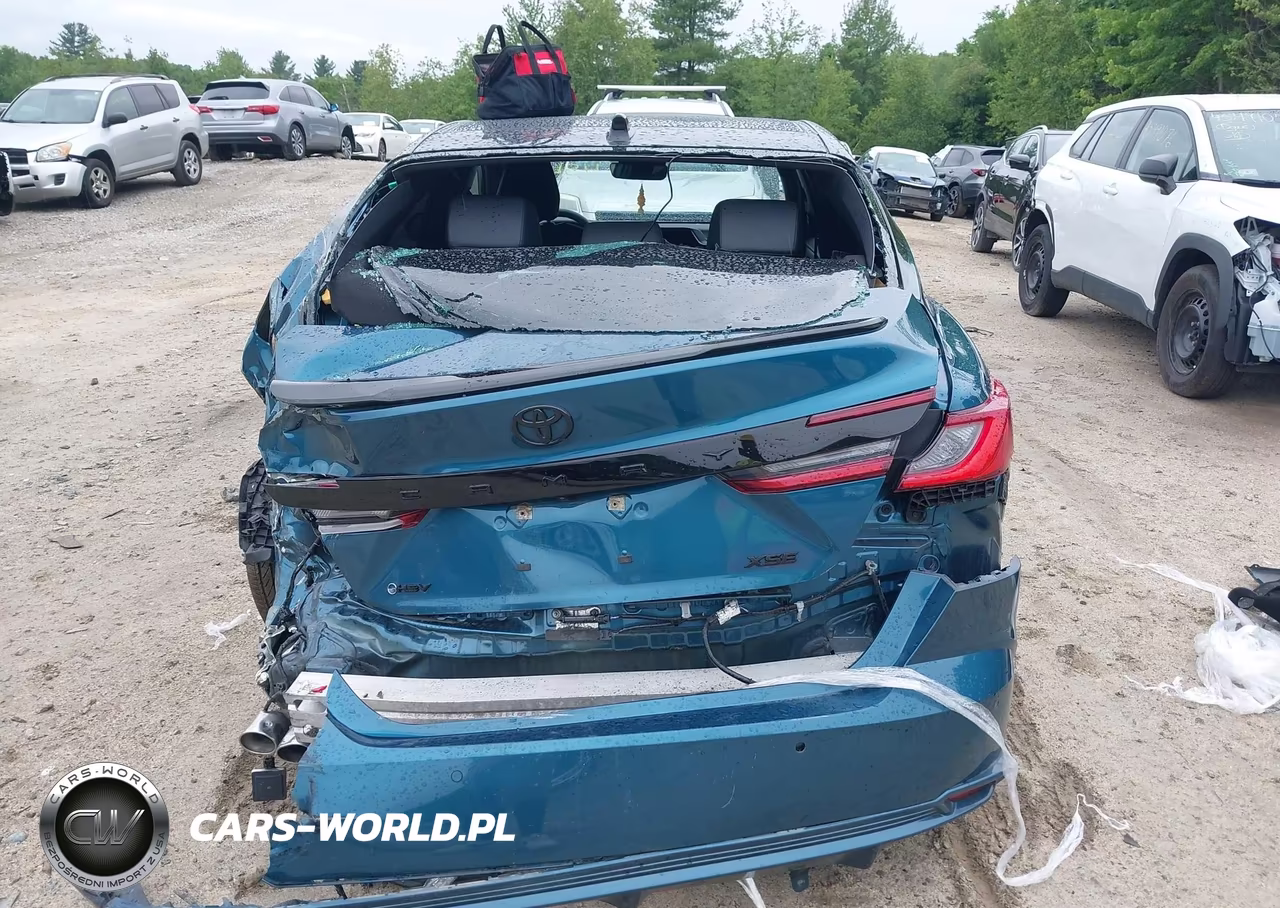 2025 Toyota Camry Xse VIN:4T1DBADK4SU014875 - 17