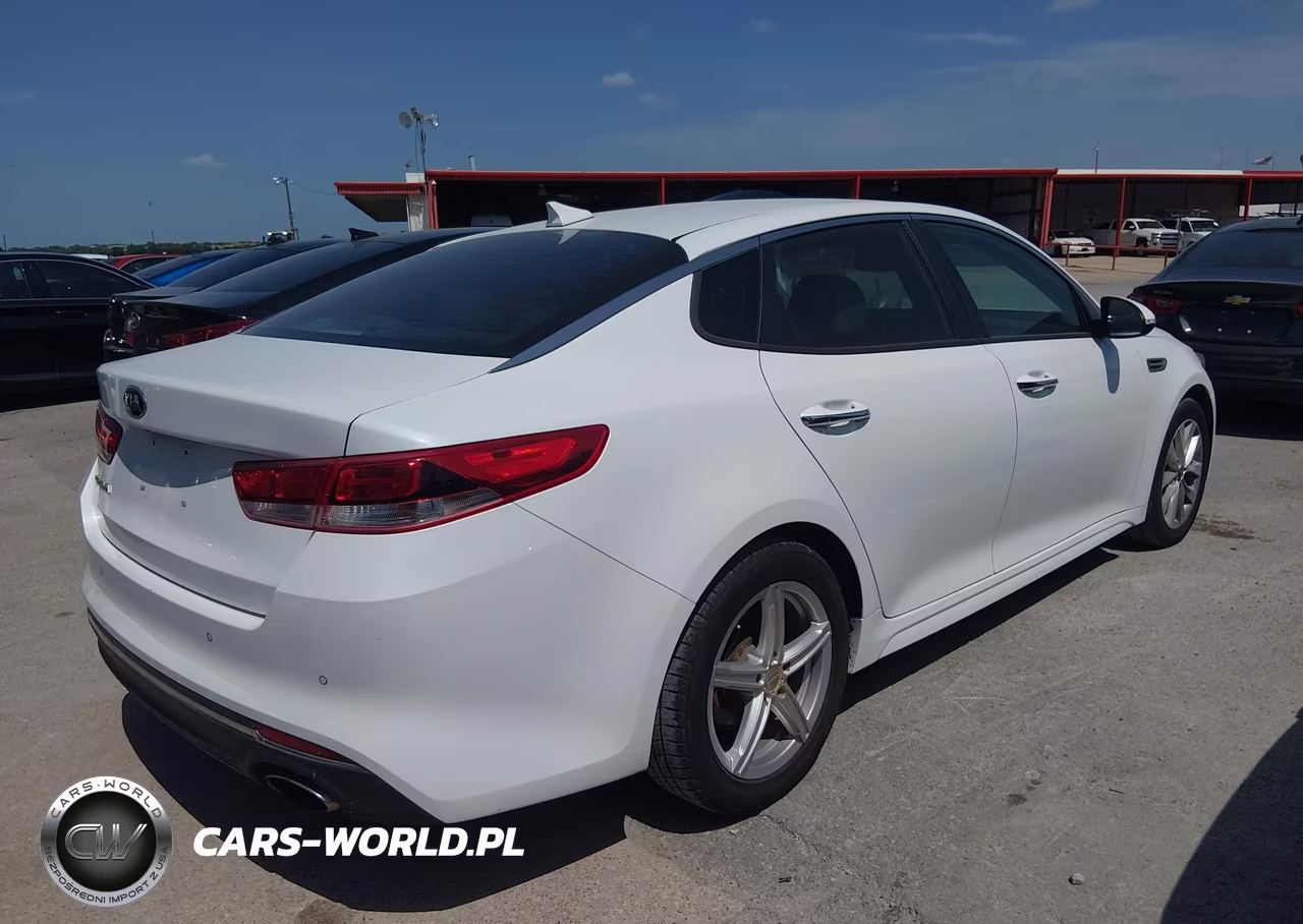 2018 Kia Optima Lx VIN:5XXGT4L32JG256983 - 4