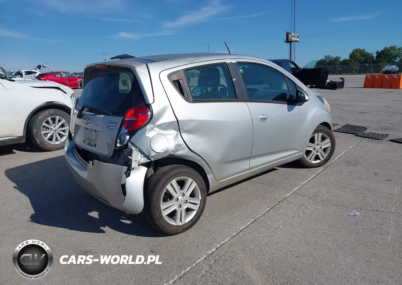 2015 Chevrolet Spark Ls Cvt VIN:KL8CB6S90FC797906 - 4