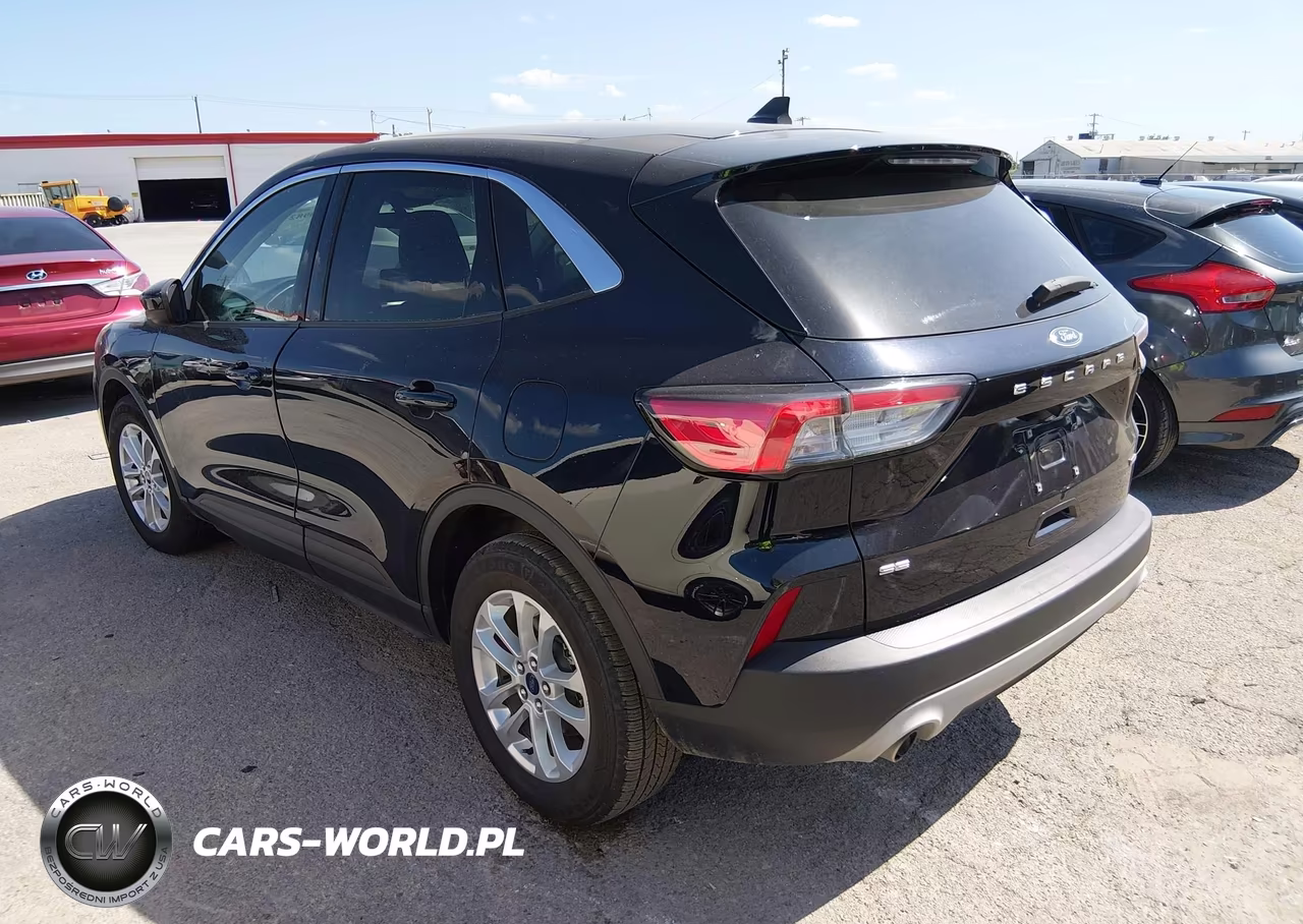 2021 Ford Escape Se Hybrid VIN:1FMCU0BZ2MUA68243 - 3