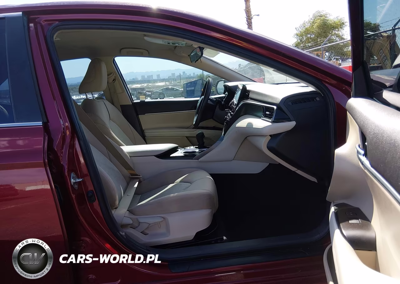 2021 Toyota Camry Le Hybrid VIN:4T1C31AK9MU547739 - 5