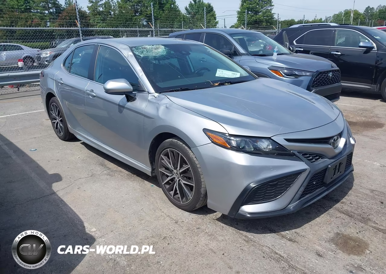 2021 Toyota Camry Se – zdjęcie 1 z 17
