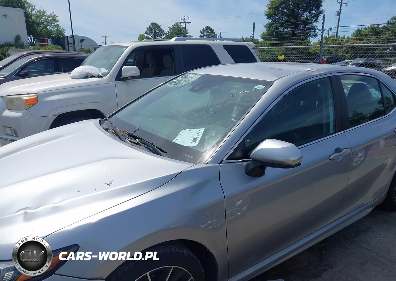 2021 Toyota Camry Se VIN:4T1G11AK1MU586896 - 17