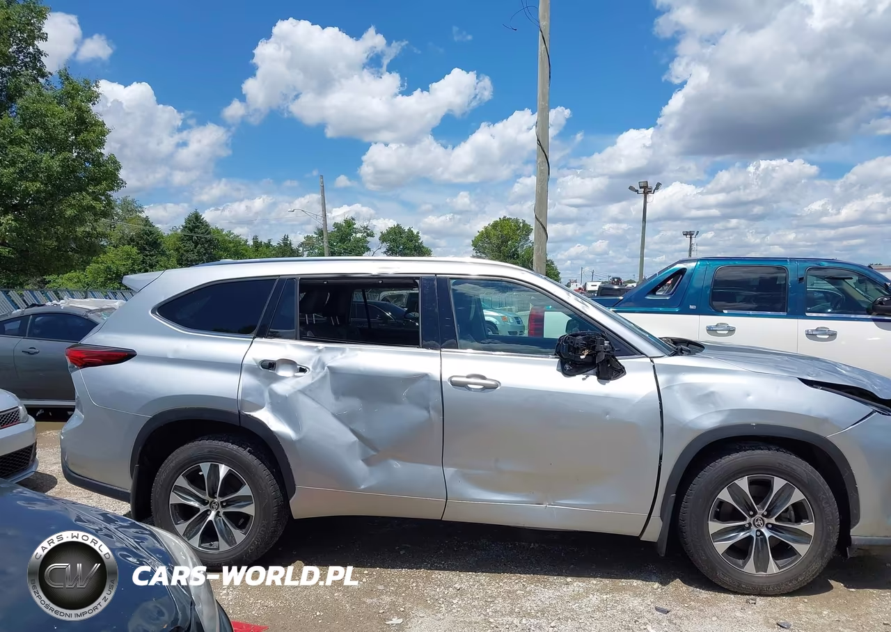 2020 Toyota Highlander Xle VIN:5TDGZRBH8LS502834 - 13