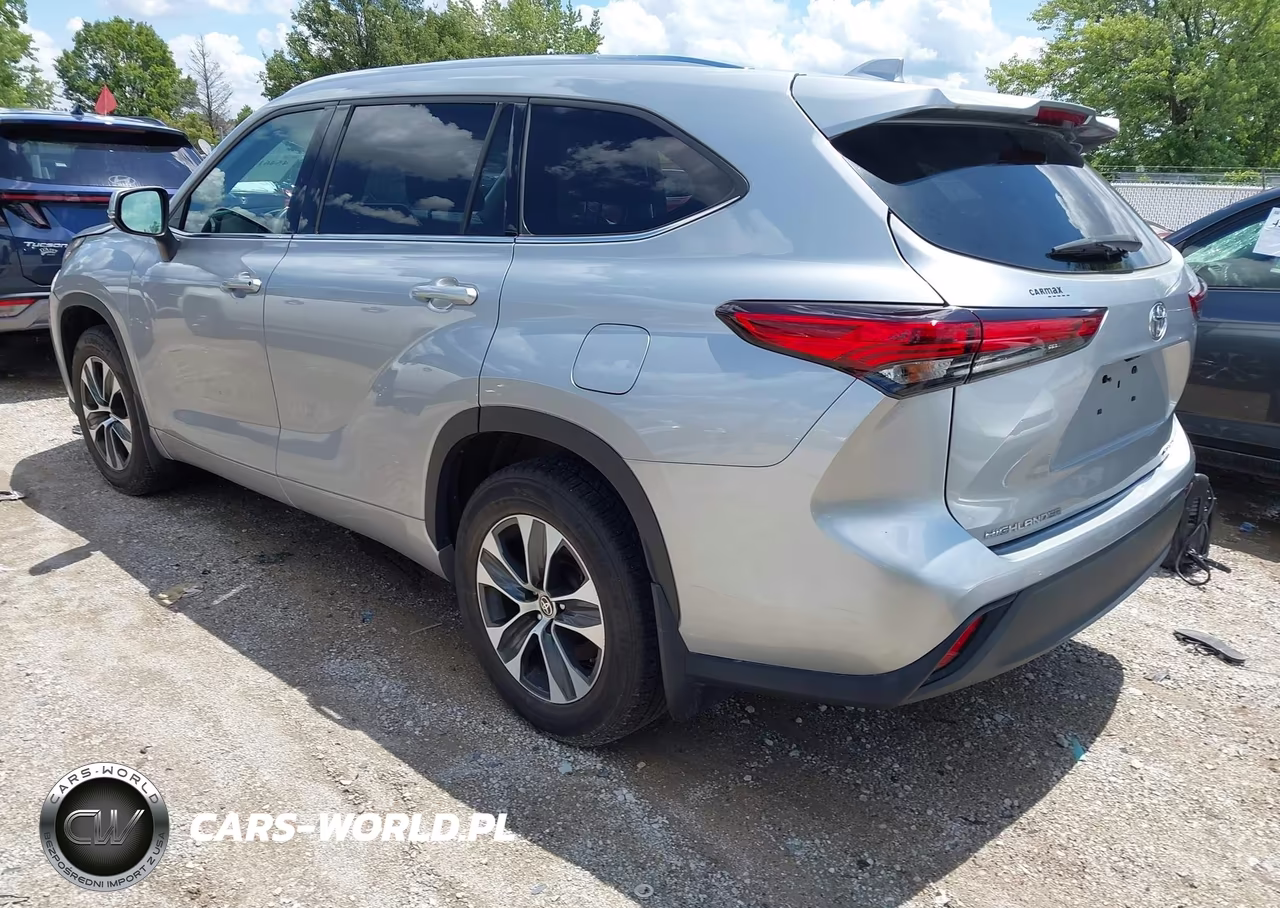 2020 Toyota Highlander Xle VIN:5TDGZRBH8LS502834 - 3