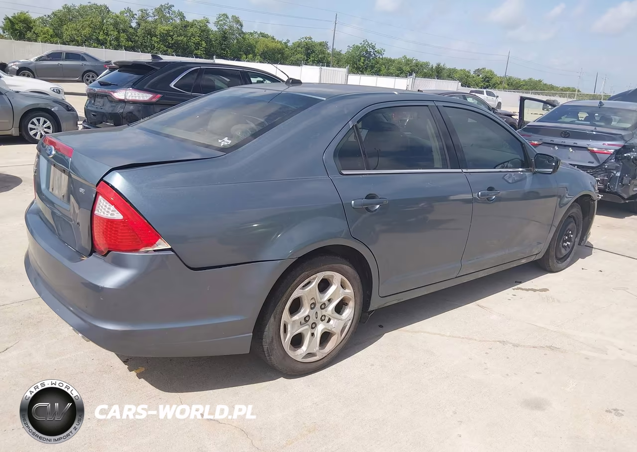 2011 Ford Fusion Se VIN:3FAHP0HA7BR346664 - 4