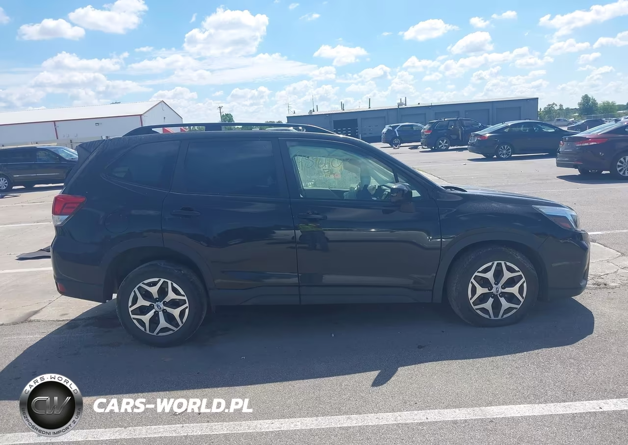 2020 Subaru Forester Premium VIN:JF2SKAGC5LH516368 - 12