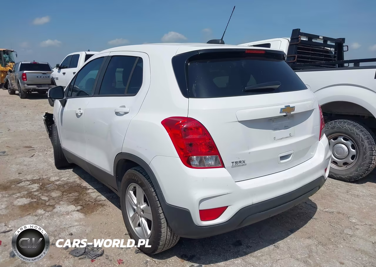 2019 Chevrolet Trax Ls VIN:3GNCJKSB4KL249936 - 3